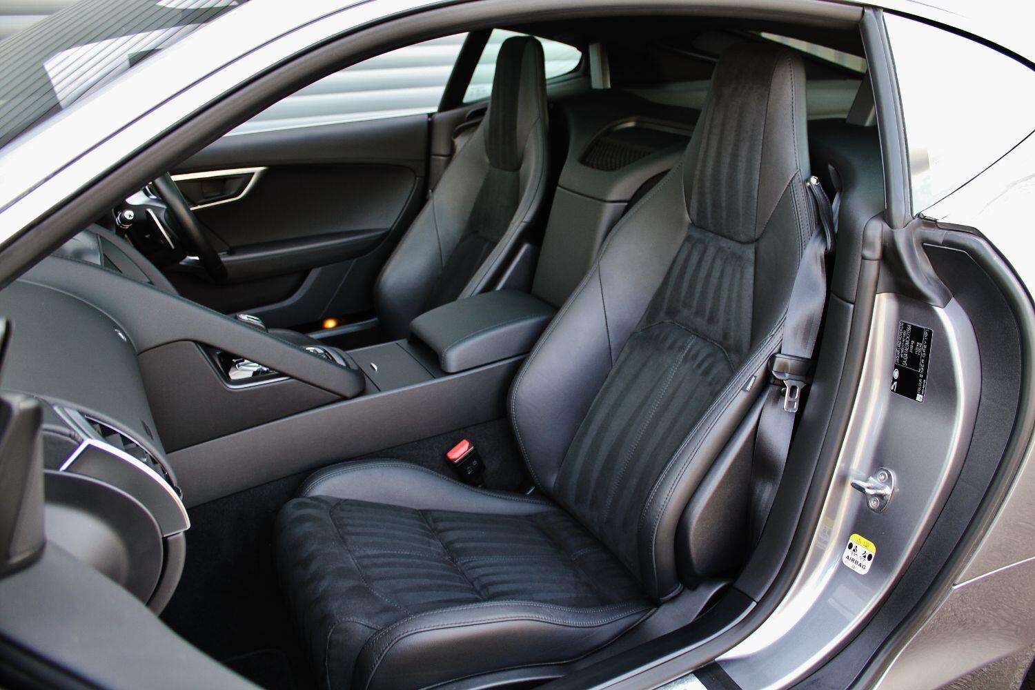 2020 JAGUAR F-TYPE 2020 JAGUAR F-TYPE