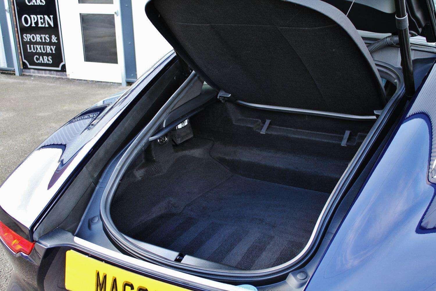 2022 JAGUAR F-TYPE 2022 JAGUAR F-TYPE