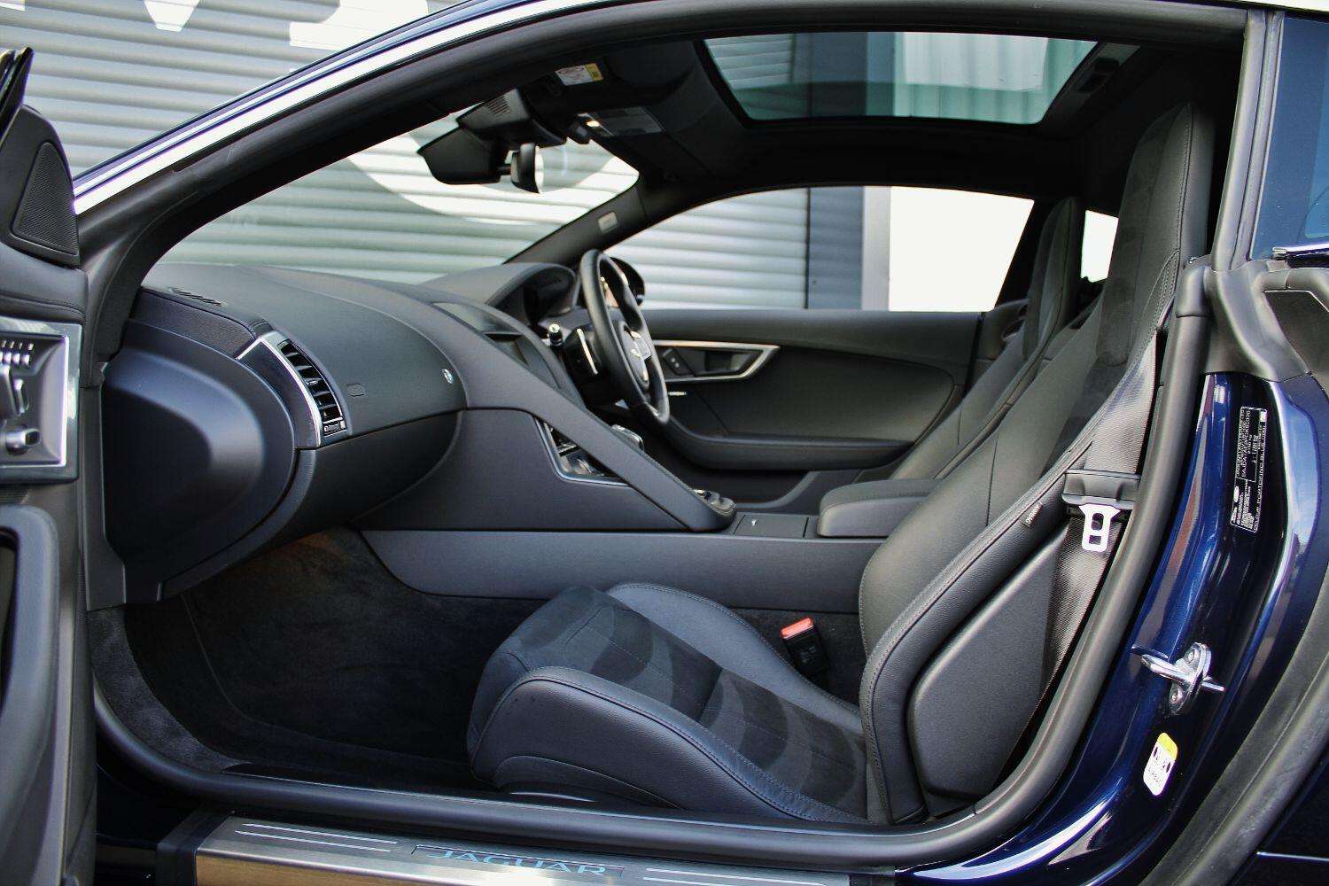2022 JAGUAR F-TYPE 2022 JAGUAR F-TYPE