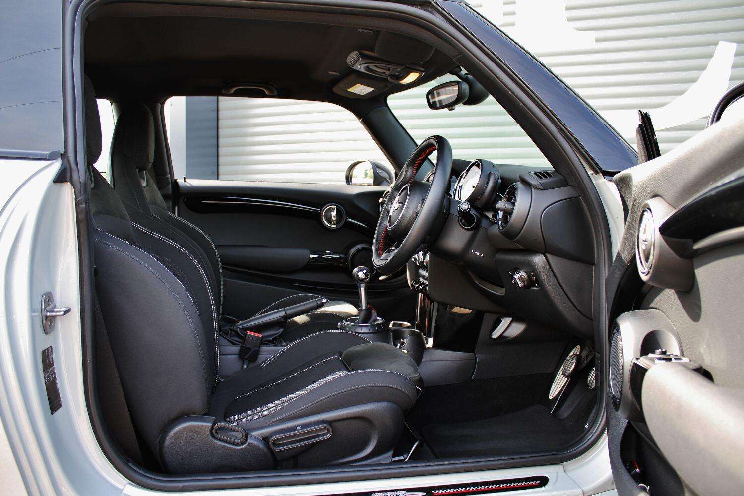 2017 MINI HATCH COOPER 2017 MINI HATCH COOPER