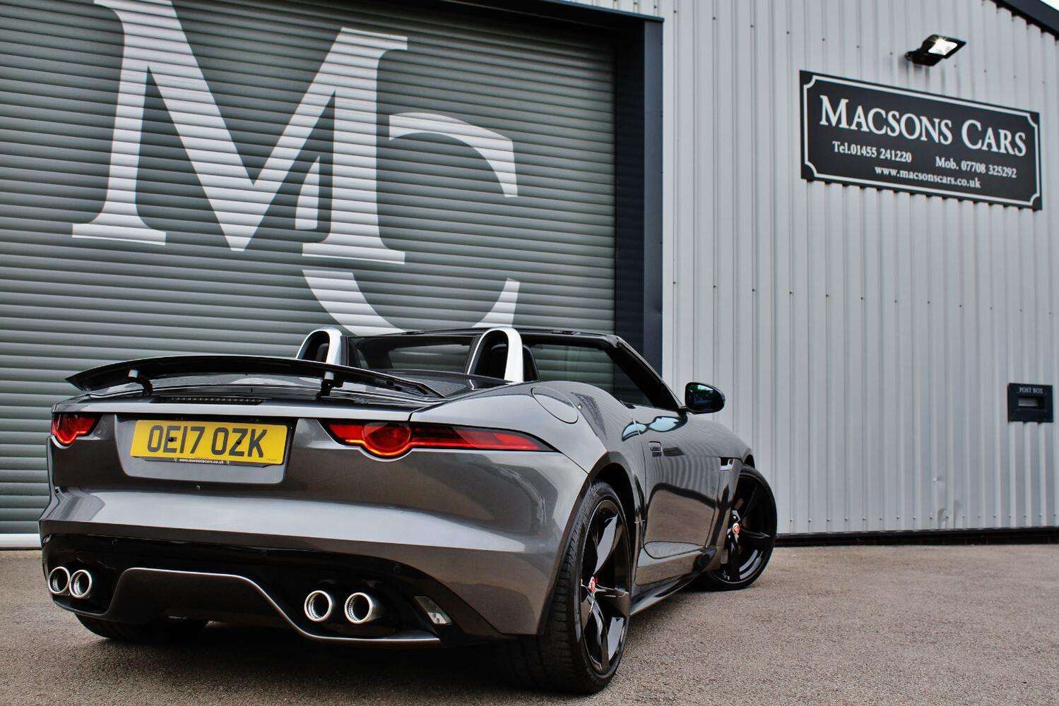 2017 JAGUAR F-TYPE 2017 JAGUAR F-TYPE