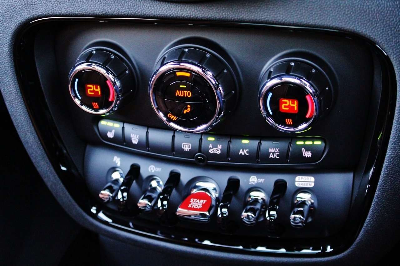 2021 MINI MINI CLUBMAN 2021 MINI MINI CLUBMAN
