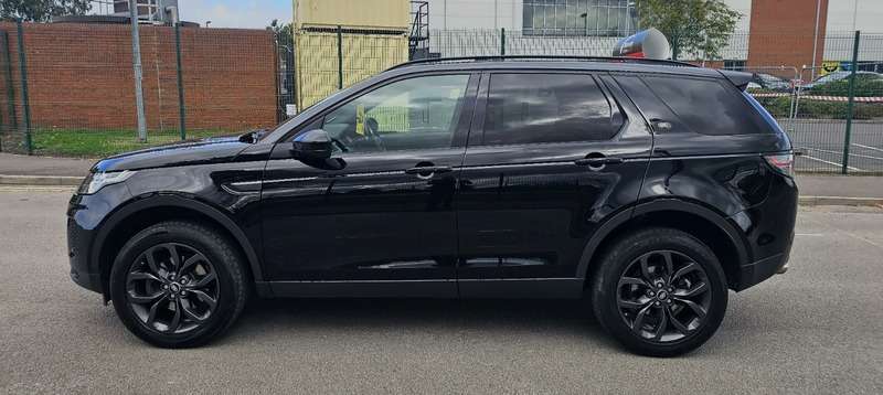 A 2019 LAND ROVER DISCOVERY SPORT TD4 LANDMARK A 2019 LAND ROVER DISCOVERY SPORT TD4 LANDMARK