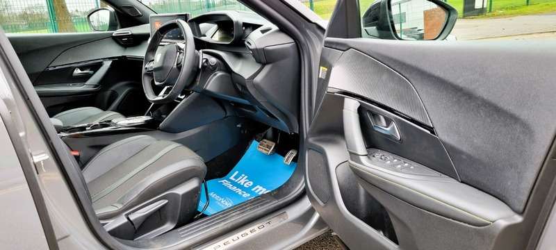 2024 PEUGEOT 2008 2024 PEUGEOT 2008