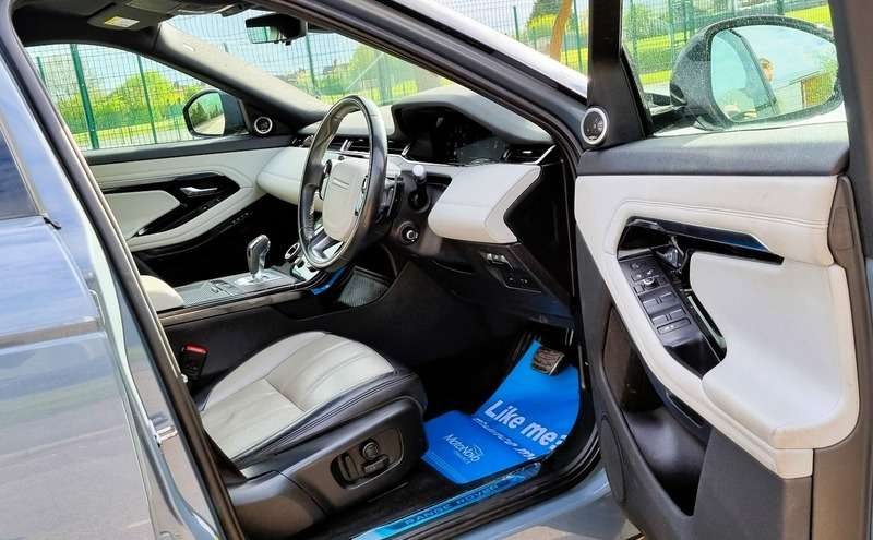 2019 LAND ROVER RANGE ROVER EVOQUE 2019 LAND ROVER RANGE ROVER EVOQUE