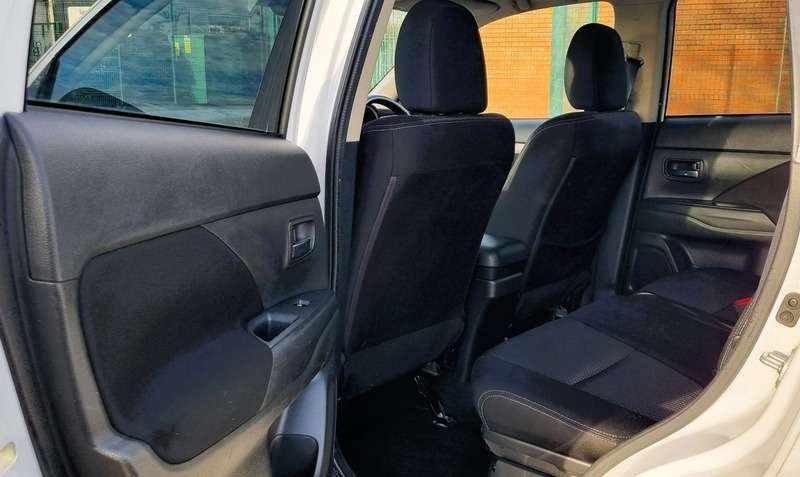 2017 MITSUBISHI OUTLANDER 2017 MITSUBISHI OUTLANDER