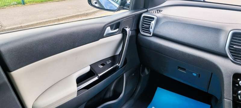 2017 KIA SPORTAGE 2017 KIA SPORTAGE