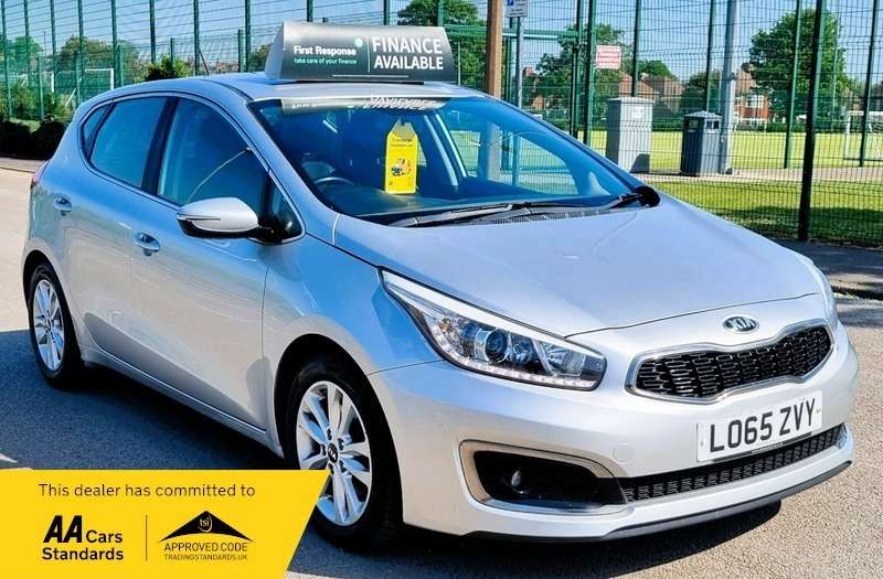A 2015 KIA CEED CRDI 2 ISG A 2015 KIA CEED CRDI 2 ISG