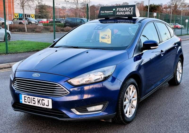 A 2015 FORD FOCUS TITANIUM A 2015 FORD FOCUS TITANIUM