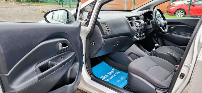 2011 KIA RIO 2011 KIA RIO