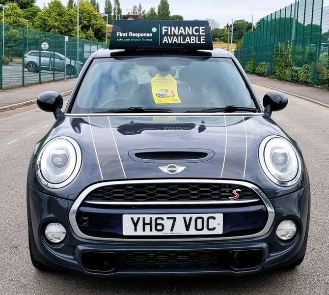 A 2017 MINI MINI COOPER S A 2017 MINI MINI COOPER S