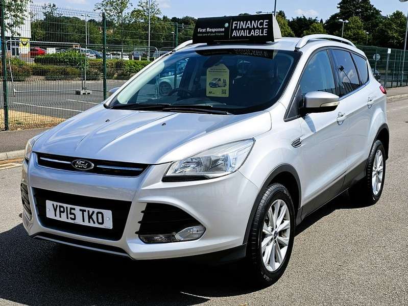 A 2015 FORD KUGA TITANIUM TDCI A 2015 FORD KUGA TITANIUM TDCI