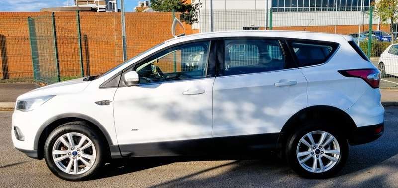 A 2017 FORD KUGA ZETEC TDCI A 2017 FORD KUGA ZETEC TDCI