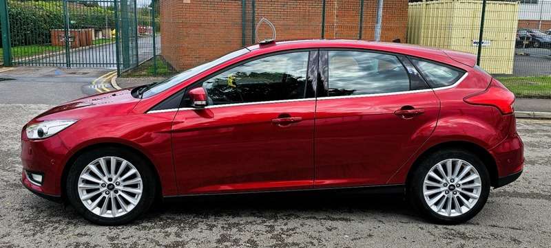A 2015 FORD FOCUS TITANIUM X TDCI A 2015 FORD FOCUS TITANIUM X TDCI