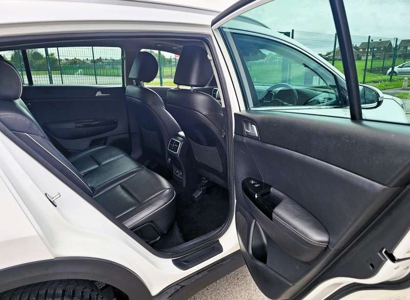 2017 KIA SPORTAGE 2017 KIA SPORTAGE