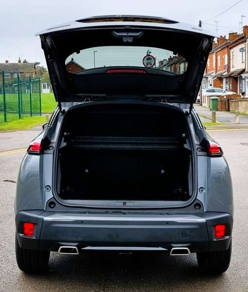 2024 PEUGEOT 2008 2024 PEUGEOT 2008