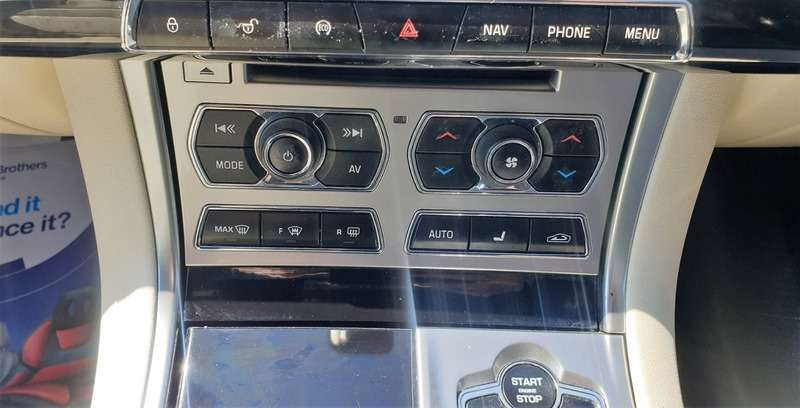 2014 JAGUAR XF 2014 JAGUAR XF