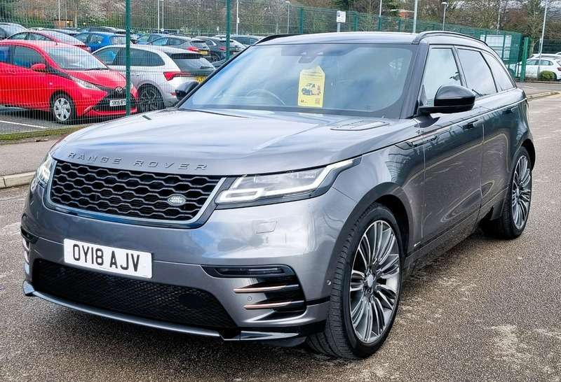 A 2018 LAND ROVER RANGE ROVER VELAR R-DYNAMIC HSE A 2018 LAND ROVER RANGE ROVER VELAR R-DYNAMIC HSE