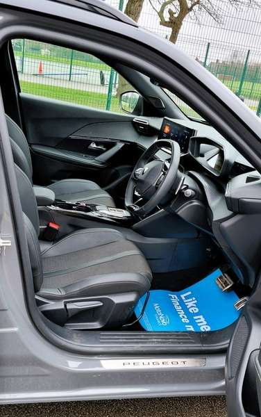 2024 PEUGEOT 2008 2024 PEUGEOT 2008