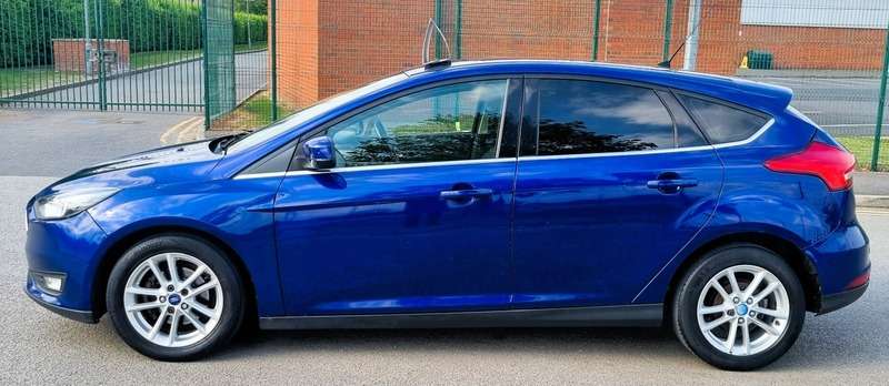 A 2015 FORD FOCUS ZETEC A 2015 FORD FOCUS ZETEC