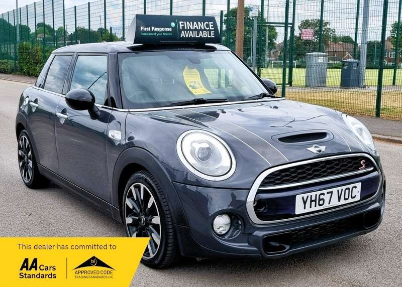 A 2017 MINI MINI COOPER S A 2017 MINI MINI COOPER S