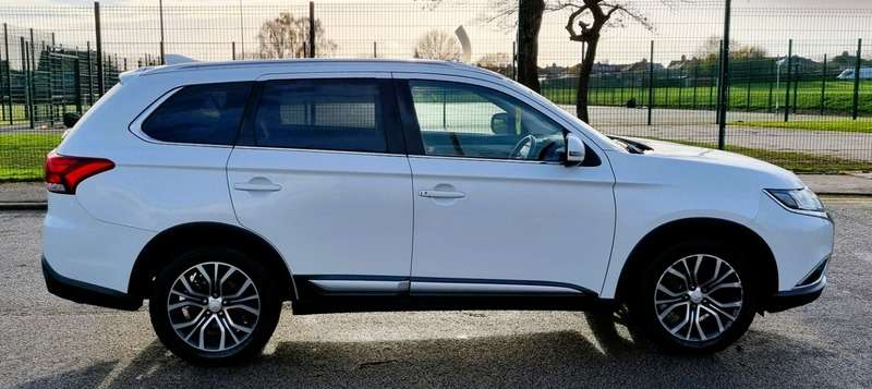 2017 MITSUBISHI OUTLANDER 2017 MITSUBISHI OUTLANDER