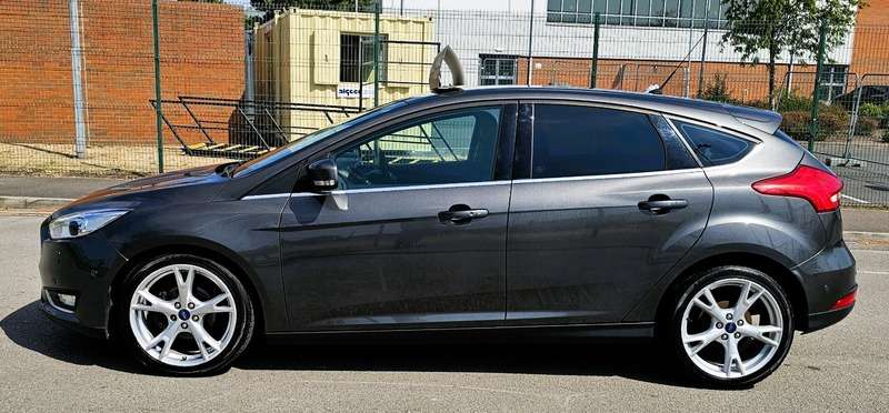 A 2016 FORD FOCUS TITANIUM X TDCI A 2016 FORD FOCUS TITANIUM X TDCI