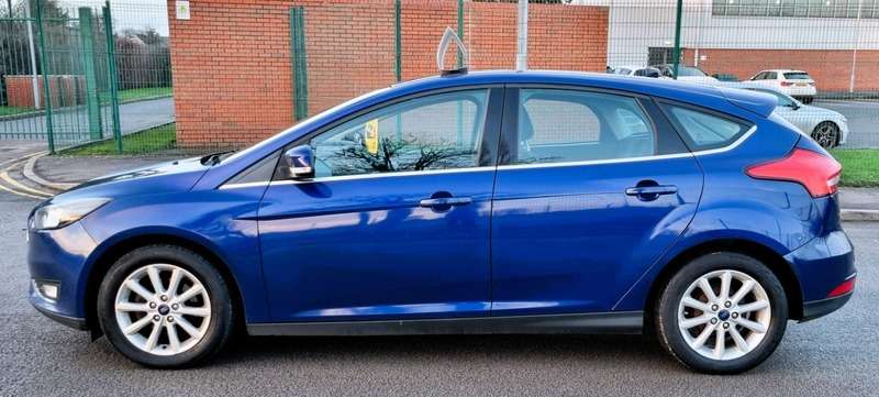 A 2015 FORD FOCUS TITANIUM A 2015 FORD FOCUS TITANIUM