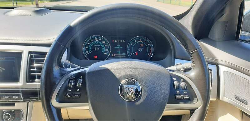 2014 JAGUAR XF 2014 JAGUAR XF