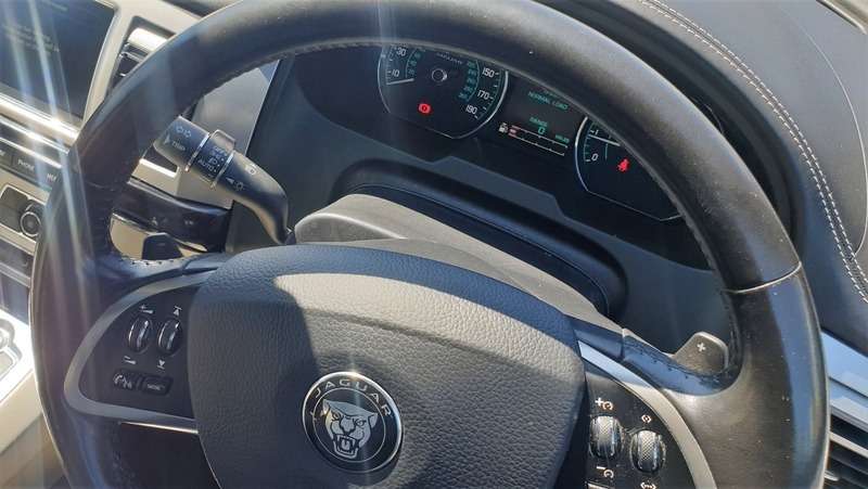 2014 JAGUAR XF 2014 JAGUAR XF