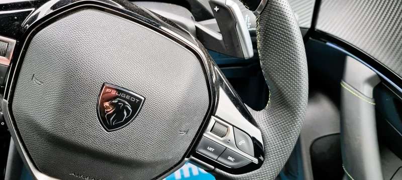 2024 PEUGEOT 2008 2024 PEUGEOT 2008