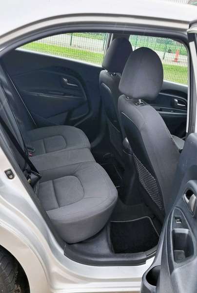 2011 KIA RIO 2011 KIA RIO