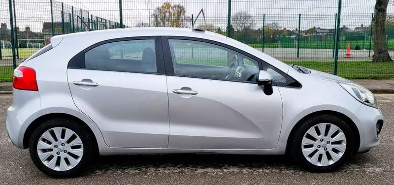 2011 KIA RIO 2011 KIA RIO