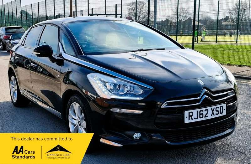 A 2013 CITROEN DS5 HYBRID4 DSTYLE EGS A 2013 CITROEN DS5 HYBRID4 DSTYLE EGS