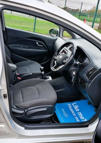 2011 KIA RIO 2011 KIA RIO