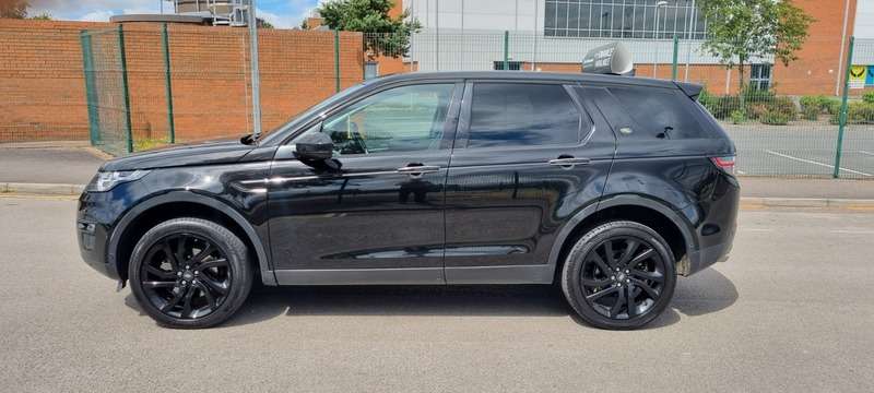 A 2016 LAND ROVER DISCOVERY SPORT TD4 HSE LUXURY A 2016 LAND ROVER DISCOVERY SPORT TD4 HSE LUXURY