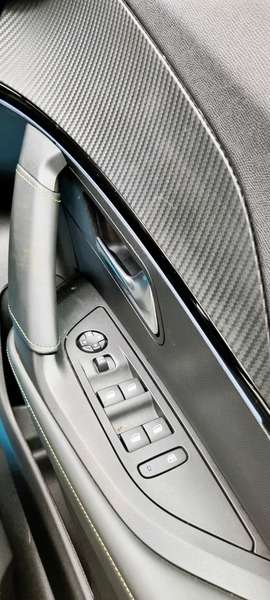 2024 PEUGEOT 2008 2024 PEUGEOT 2008