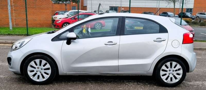 2011 KIA RIO 2011 KIA RIO