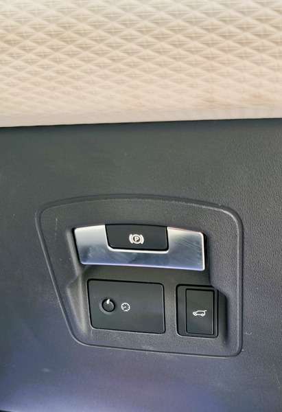 2017 LAND ROVER RANGE ROVER VELAR 2017 LAND ROVER RANGE ROVER VELAR