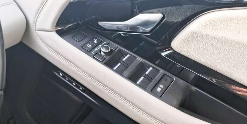 2019 LAND ROVER RANGE ROVER EVOQUE 2019 LAND ROVER RANGE ROVER EVOQUE