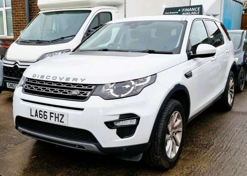 A 2017 LAND ROVER DISCOVERY SPORT TD4 SE TECH A 2017 LAND ROVER DISCOVERY SPORT TD4 SE TECH