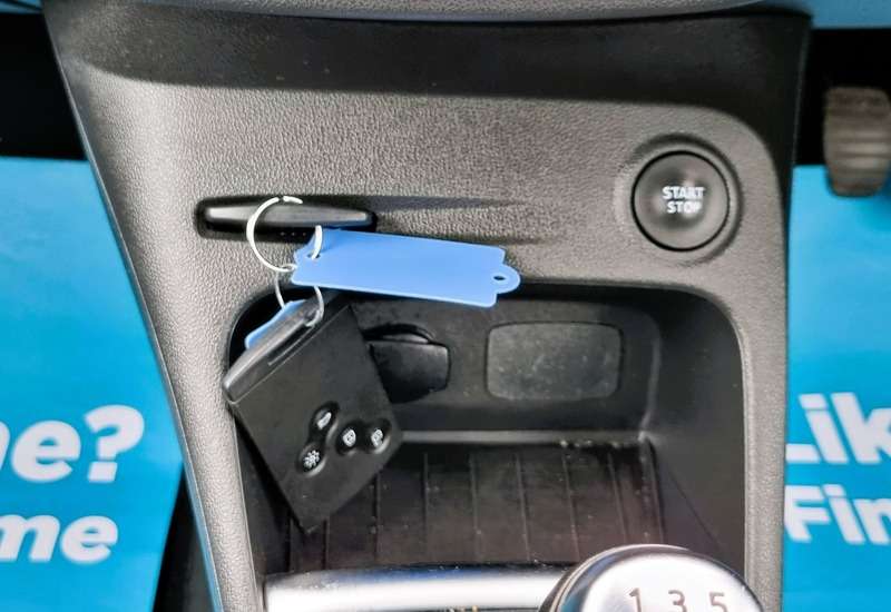 2017 RENAULT CAPTUR 2017 RENAULT CAPTUR