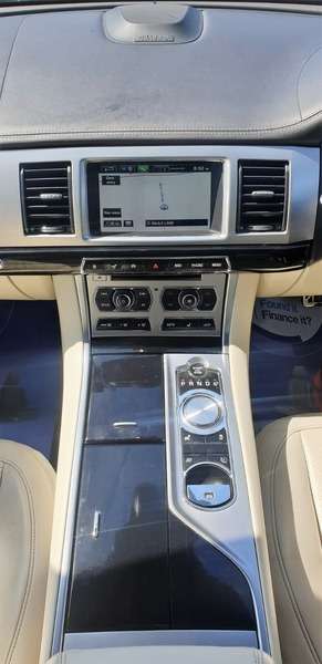 2014 JAGUAR XF 2014 JAGUAR XF