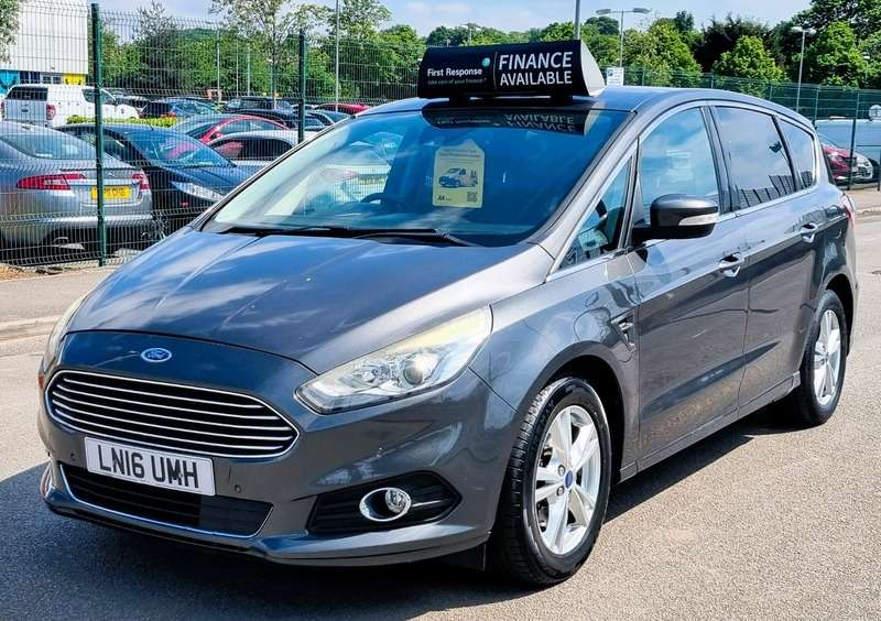 A 2016 FORD S-MAX TITANIUM TDCI A 2016 FORD S-MAX TITANIUM TDCI