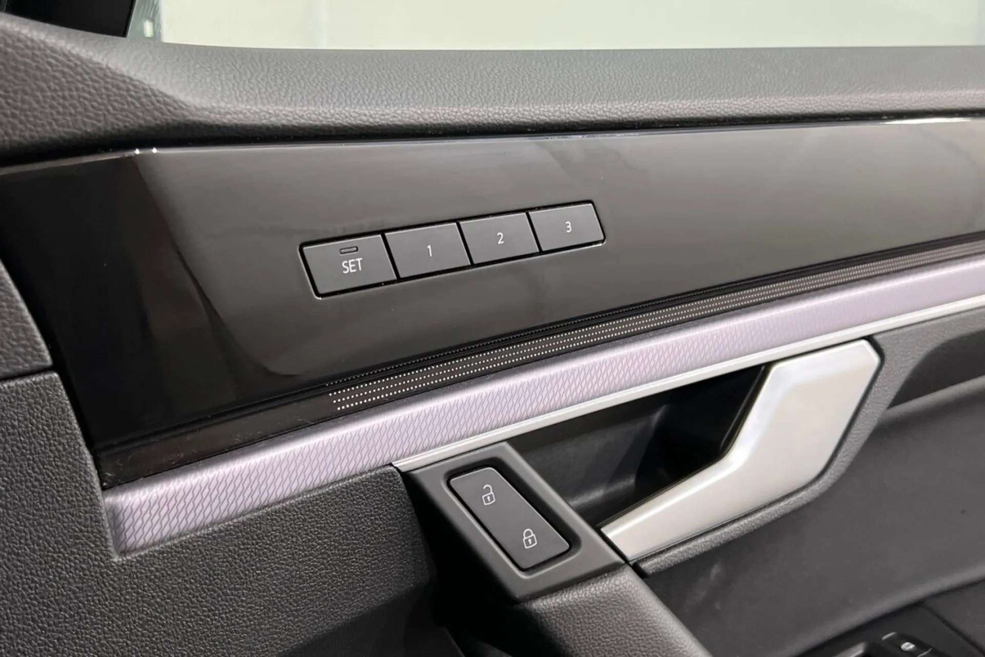 2020 VOLKSWAGEN TOUAREG 2020 VOLKSWAGEN TOUAREG