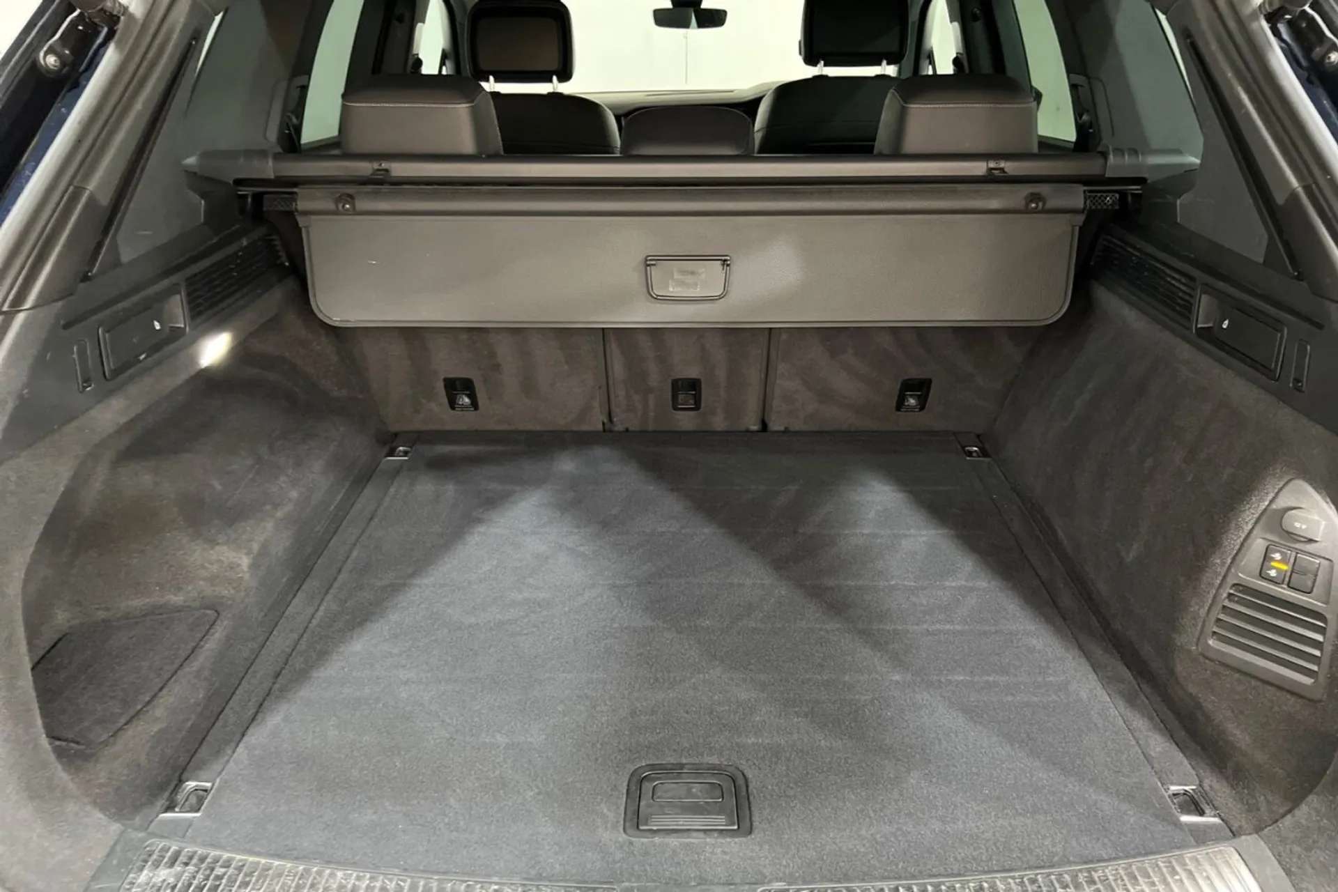 2020 VOLKSWAGEN TOUAREG 2020 VOLKSWAGEN TOUAREG