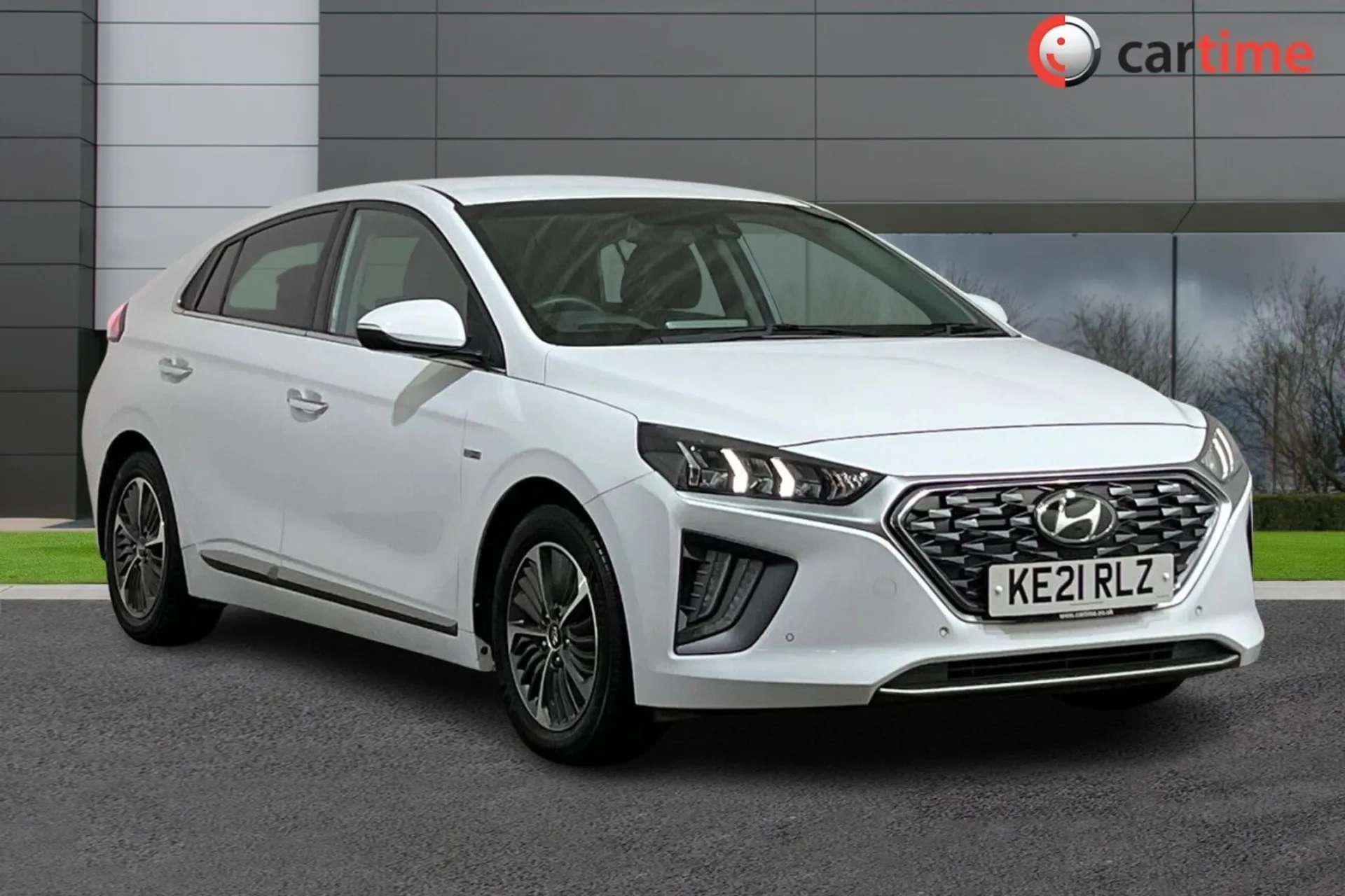 A 2021 HYUNDAI IONIQ 1.6 PREMIUM SE 5d 140 BHP 7in Touchscreen, Apple CarPlay / Android Auto, Paddle Shift, Cruise Control, Rear Camera Polar White, 15in Alloys A 2021 HYUNDAI IONIQ 1.6 PREMIUM SE 5d 140 BHP 7in Touchscreen, Apple CarPlay / Android Auto, Paddle Shift, Cruise Control, Rear Camera Polar White, 15in Alloys