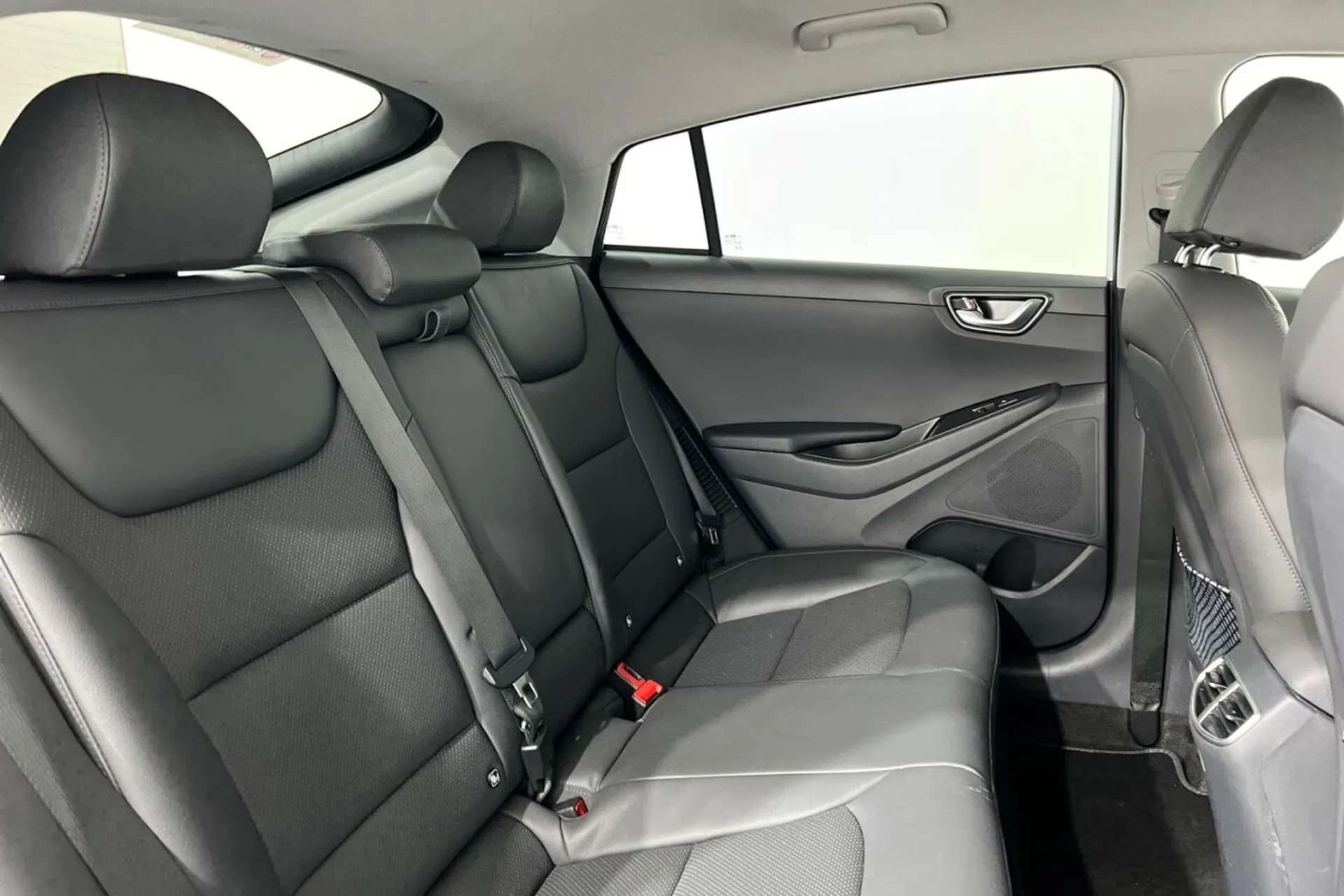 2021 HYUNDAI IONIQ 2021 HYUNDAI IONIQ