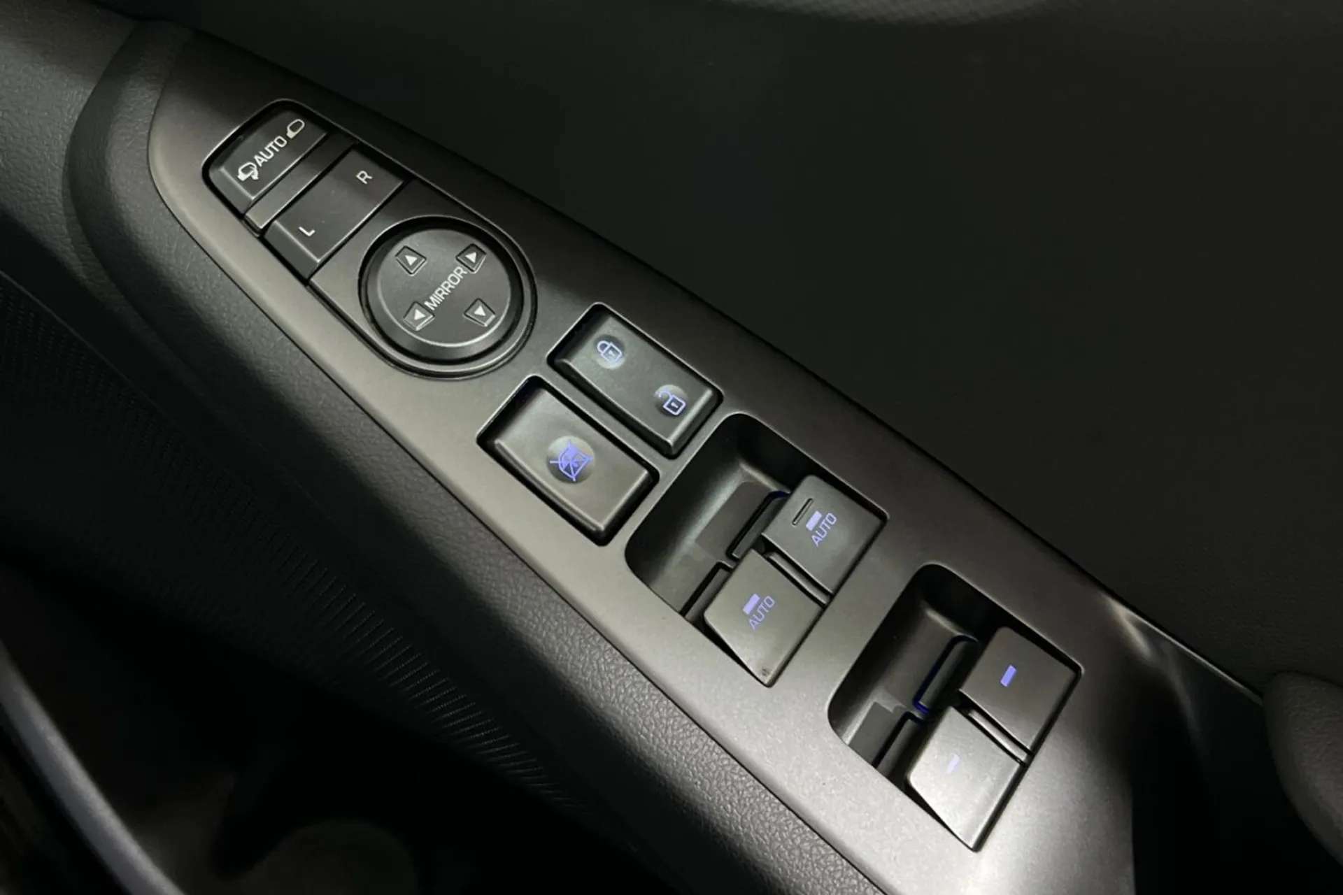 2021 HYUNDAI IONIQ 2021 HYUNDAI IONIQ