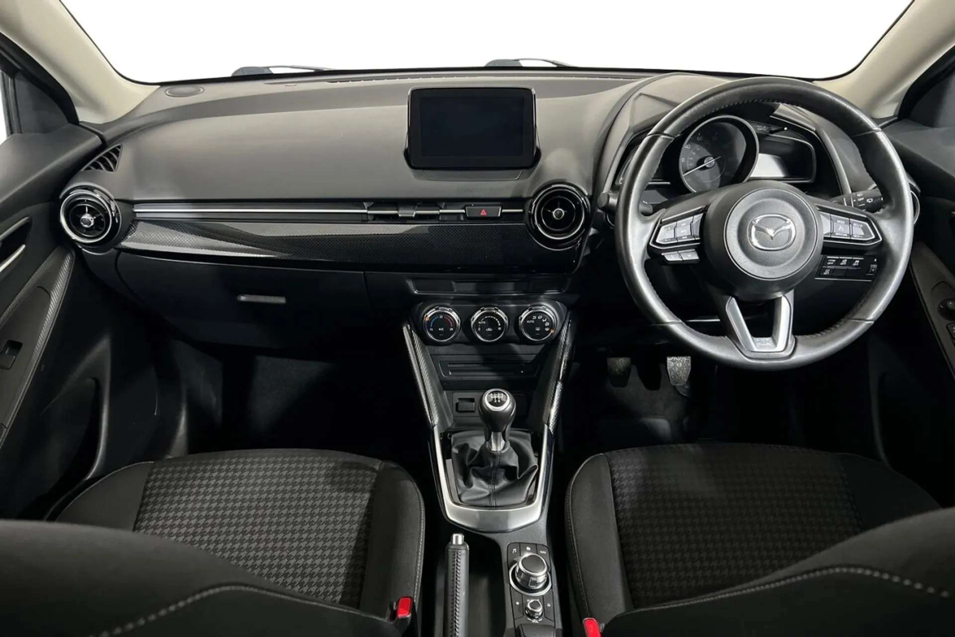 2018 MAZDA MAZDA2 2018 MAZDA MAZDA2